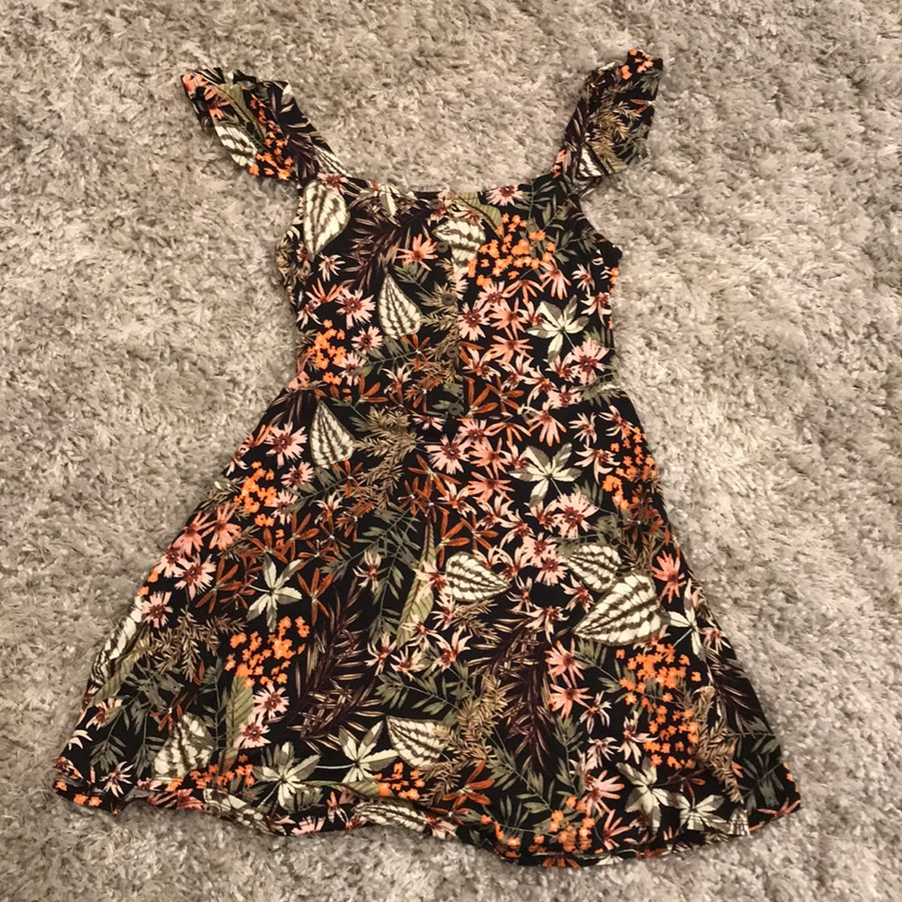 Xhilaration dress tropical vibes size Small